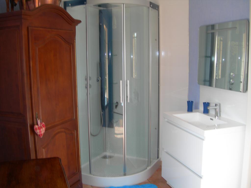 B&B Villa Les Tamaris Régusse Szoba fotó