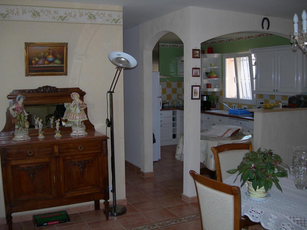 B&B Villa Les Tamaris Régusse Kültér fotó