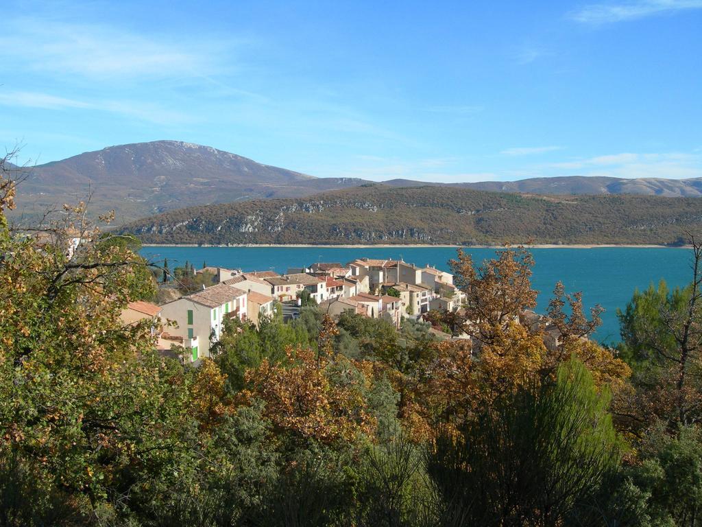 B&B Villa Les Tamaris Régusse Kültér fotó