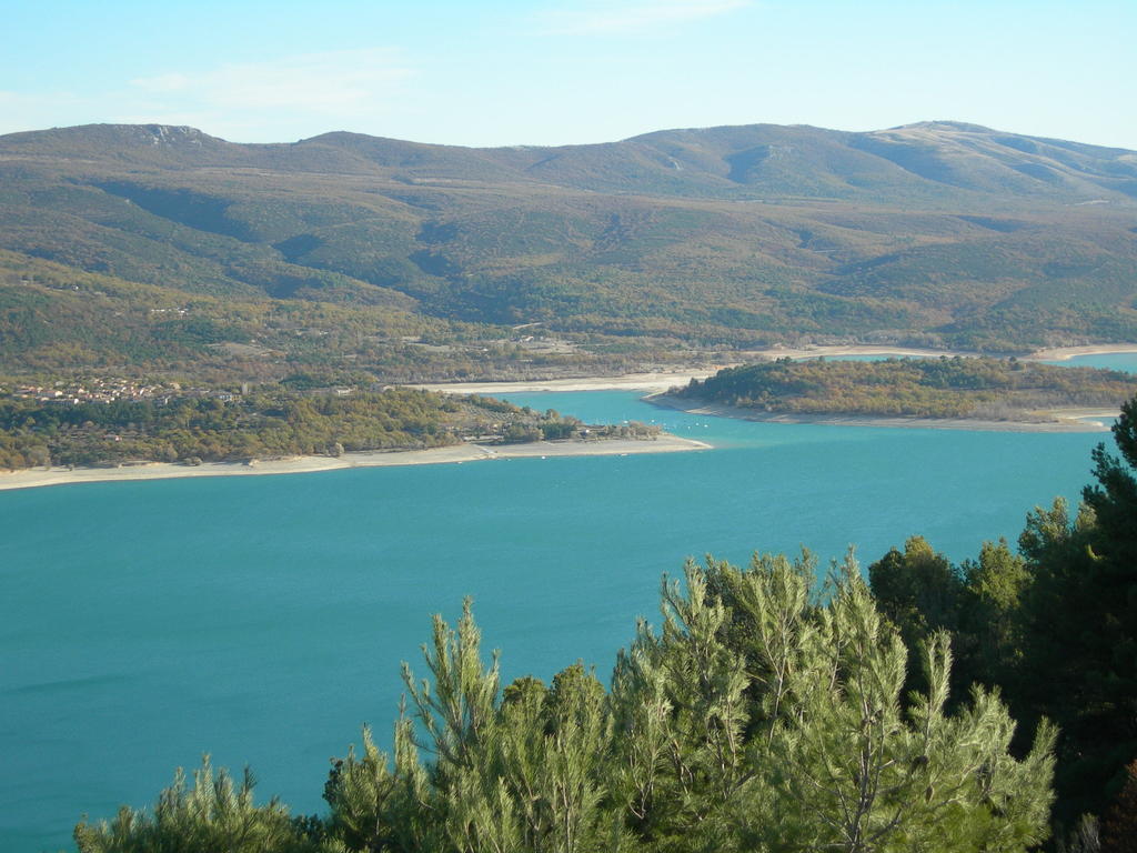 B&B Villa Les Tamaris Régusse Kültér fotó