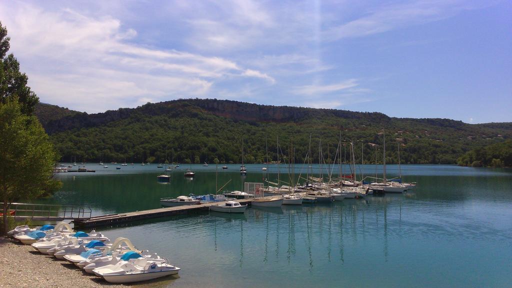 B&B Villa Les Tamaris Régusse Kültér fotó